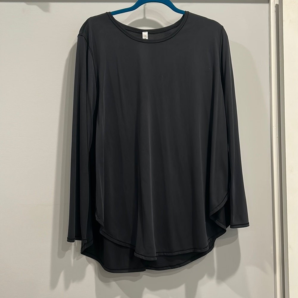 Lululemon Black Long Sleeve Top